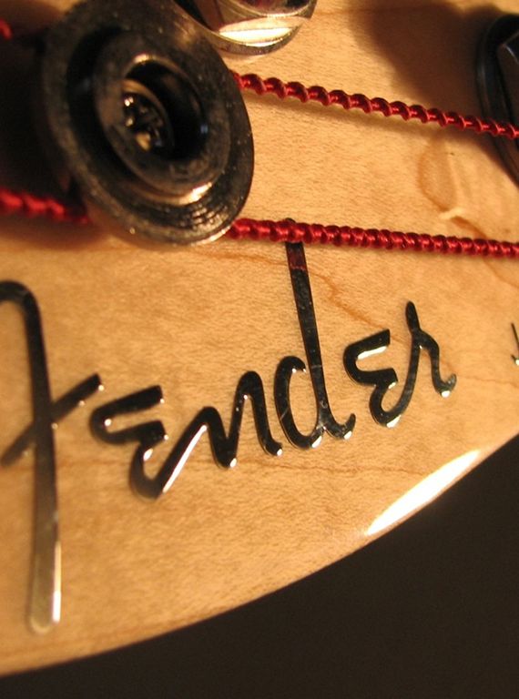 guide to fender bass guitars