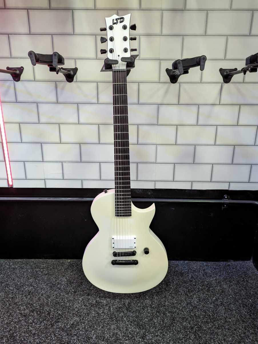 An image of Pre-Owned ESP LTD EC ARCTIC METAL Electric Guitar, Snow White Satin  | PMT Onlin...