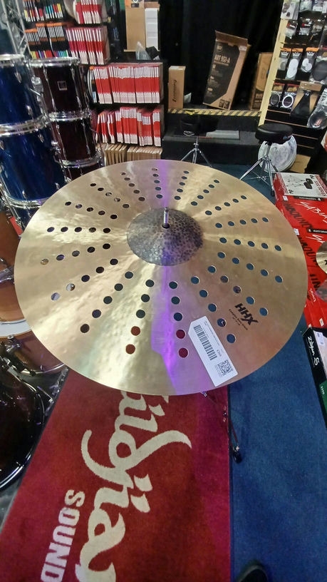 An image of Pre-Owned Sabian HHX Complex 20" Aero Crash | PMT Online