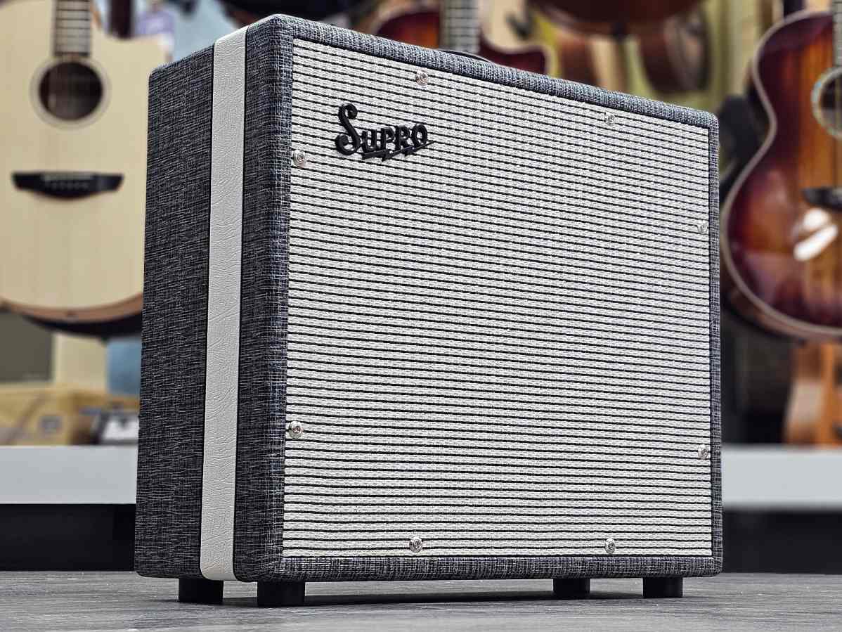 An image of Pre-Owned Supro Black Magick 1x12 Guitar Cabinet | PMT Online