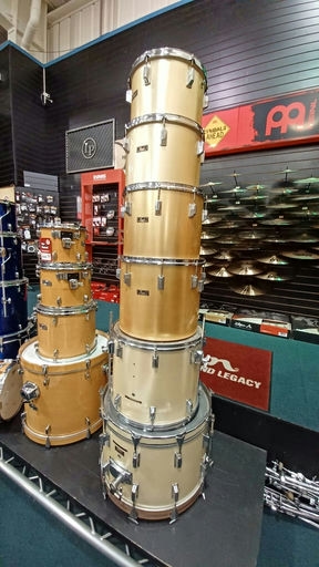 An image of Pre-Owned Pearl Wood Fibreglass 6 Piece Kit w/Hardware | PMT Online