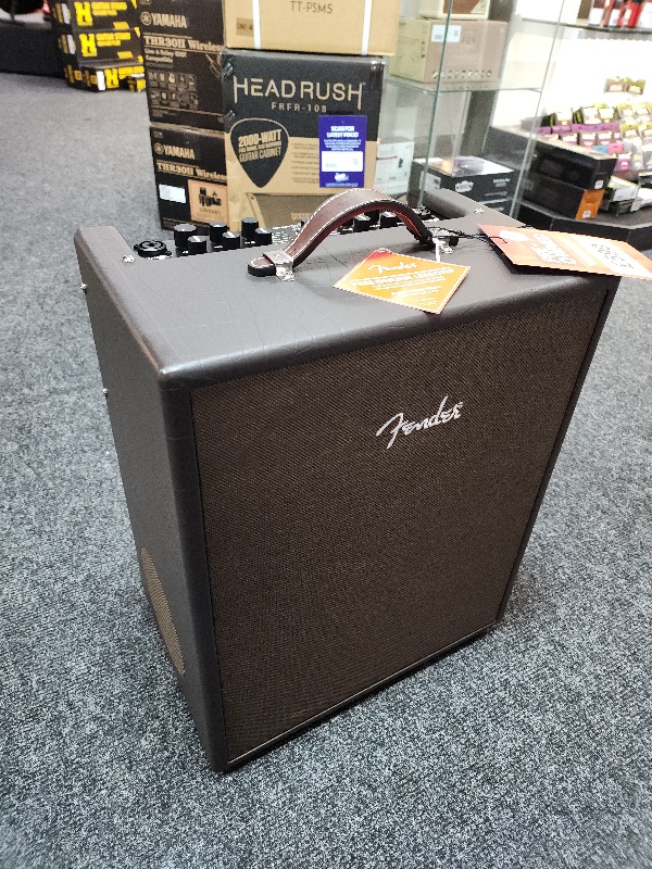 An image of Pre-Owned Fender SFX II Acoustic Amp (047178) | PMT Online