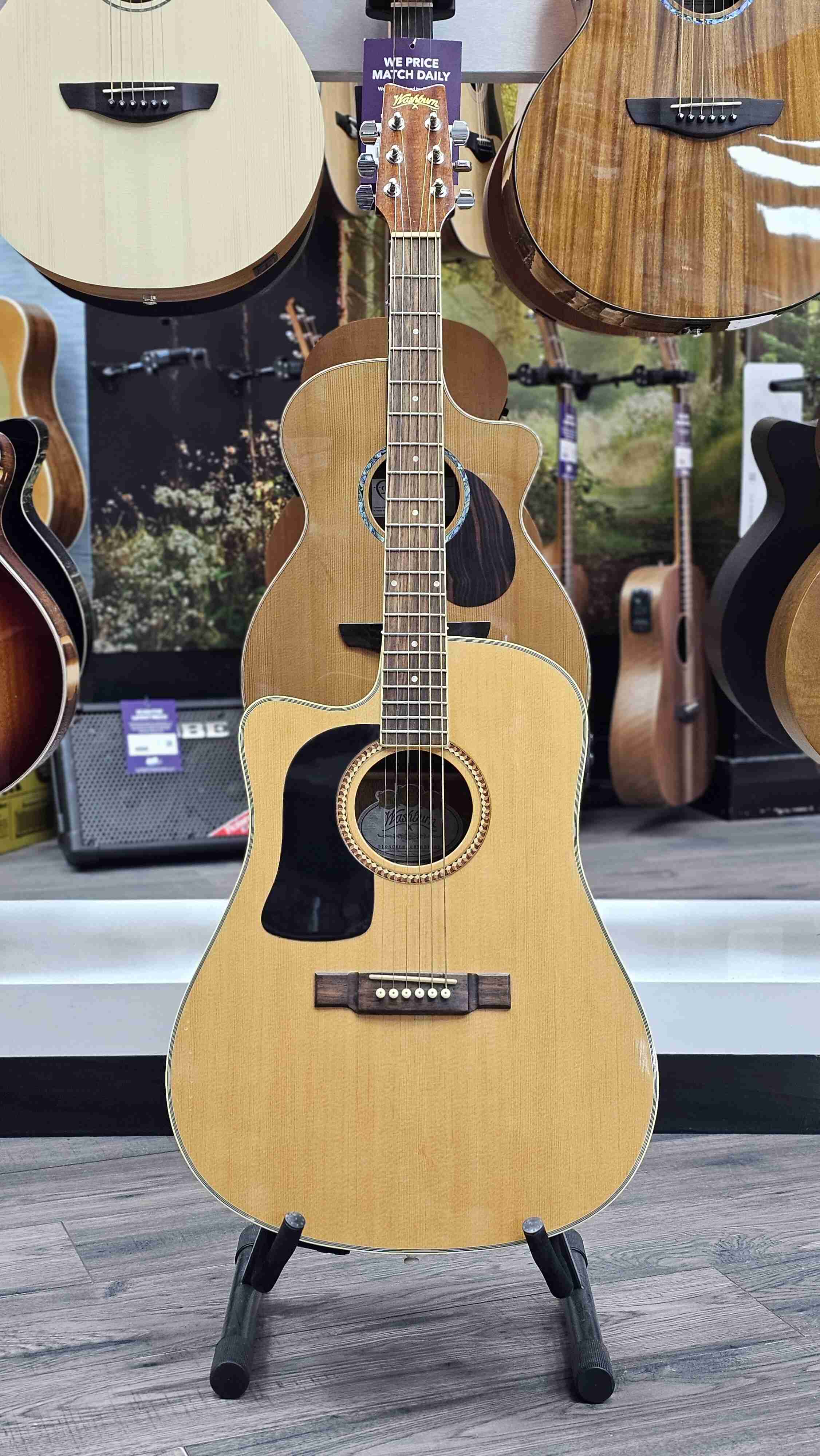An image of Pre-Owned Washburn D10SCE Left-Handed Electro-Acoustic Guitar (044784) | PMT Onl...