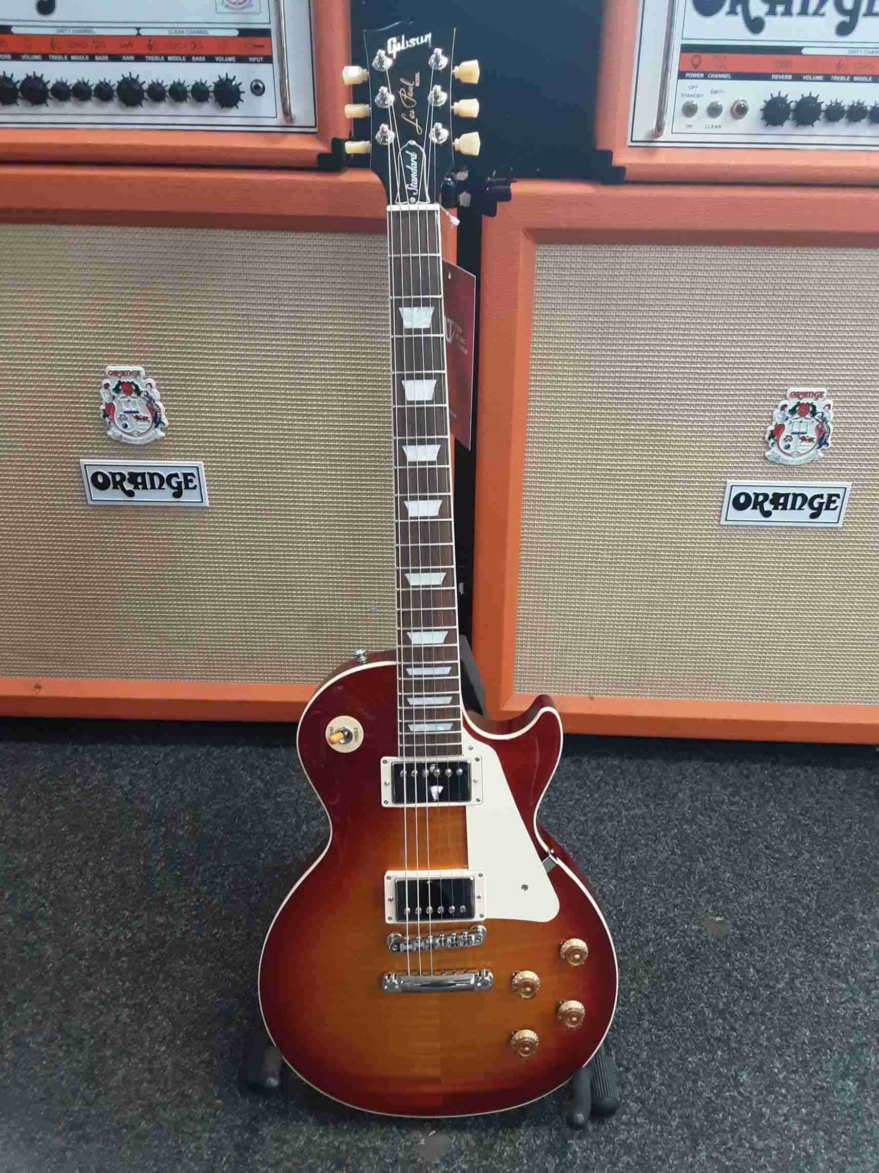 An image of Pre-Owned Gibson Les Paul Standard 50s Heritage Cherry Sunburst (046571) | PMT O...