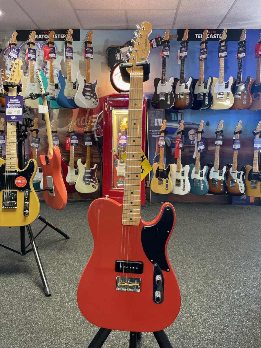 An image of Pre-Owned Fender Noventa Telecaster, Fiesta Red (045548) | PMT Online