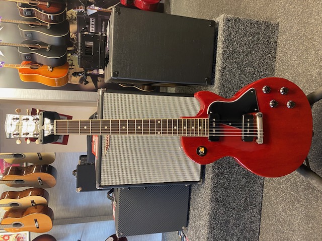 An image of Pre-Owned Gibson Les Paul Special, Vintage Cherry (048443) | PMT Online