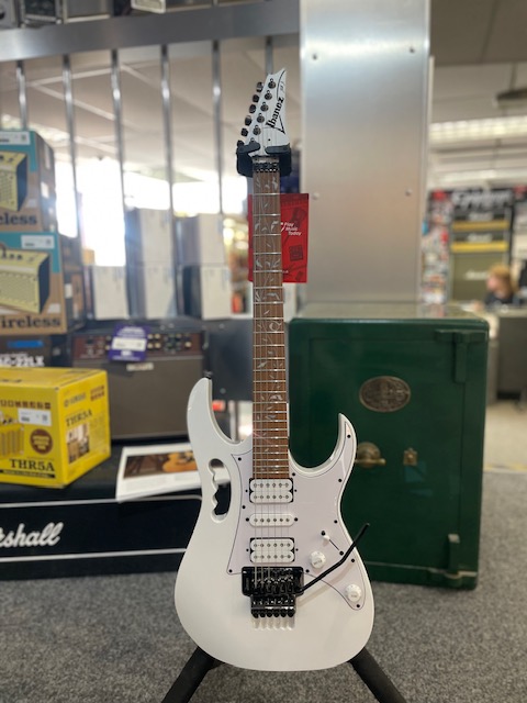 An image of Pre-Owned Steve Vai Jem Junior Guitar in White (049263) | PMT Online