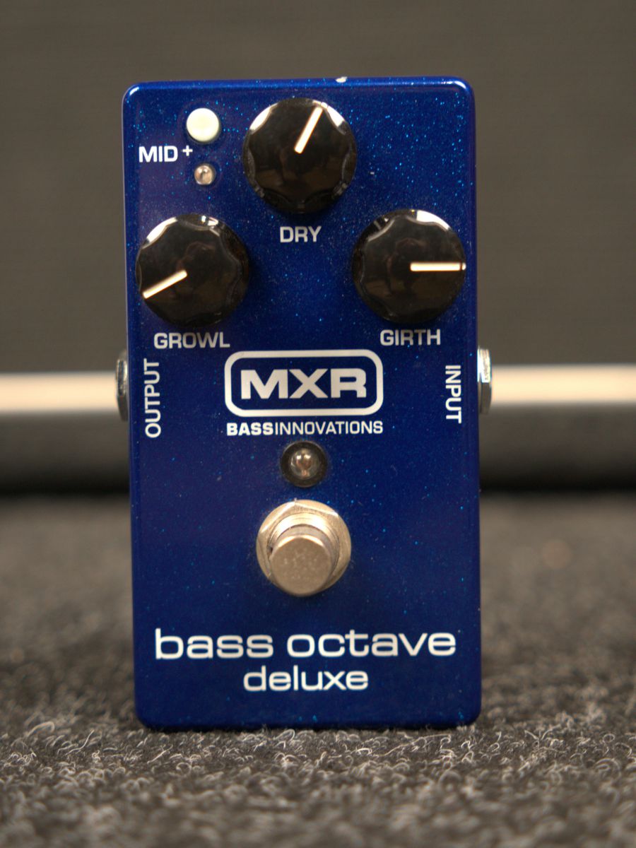 An image of Pre-Owned MXR M288 Bass Octave Deluxe Pedal (000104) | PMT Online