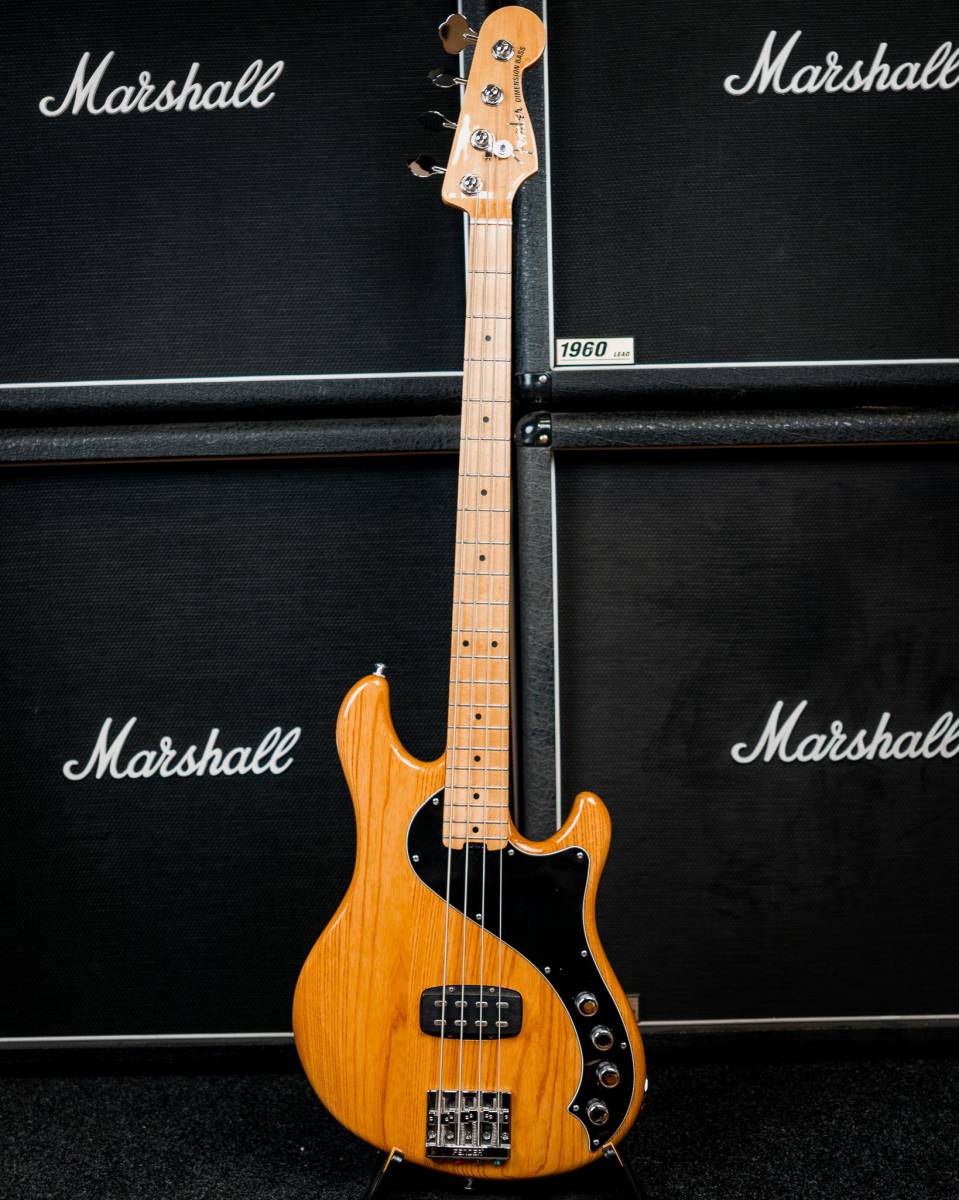 An image of Pre-Owned Fender USA Deluxe Dimension Bass IV, Natural (000132) | PMT Online