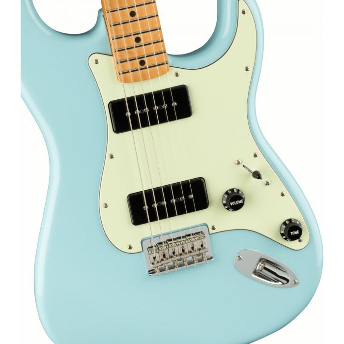Fender Noventa Stratocaster MN, Daphne Blue zoom