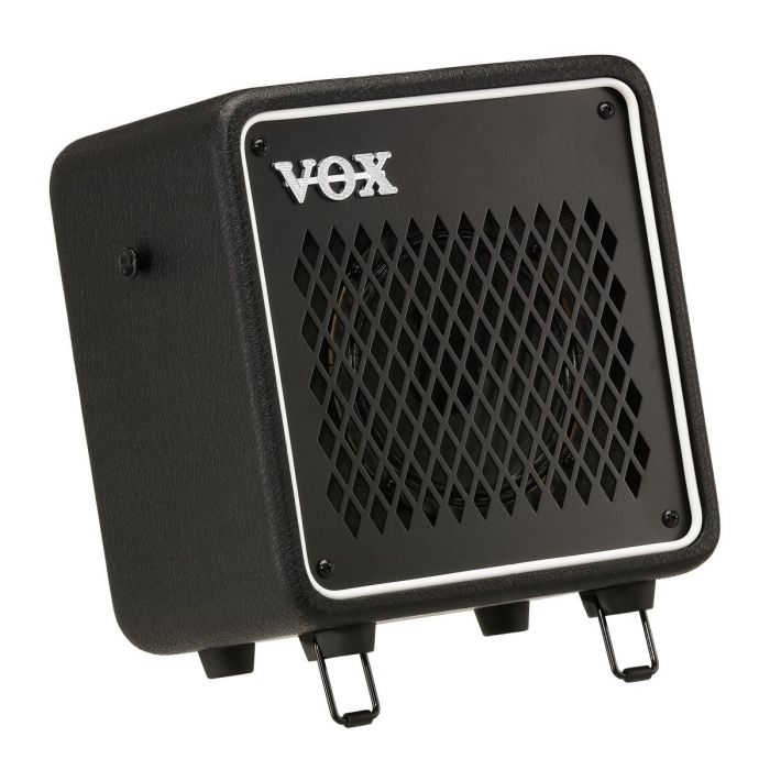 Slanted view of the Vox VMG-10 SET Mini Go Series 10 Watt Set Includes VFS3 Footswitch