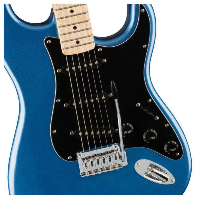 Detailed Front View of Squier Affinity Stratocaster MN, Black PG, Lake Placid Blue