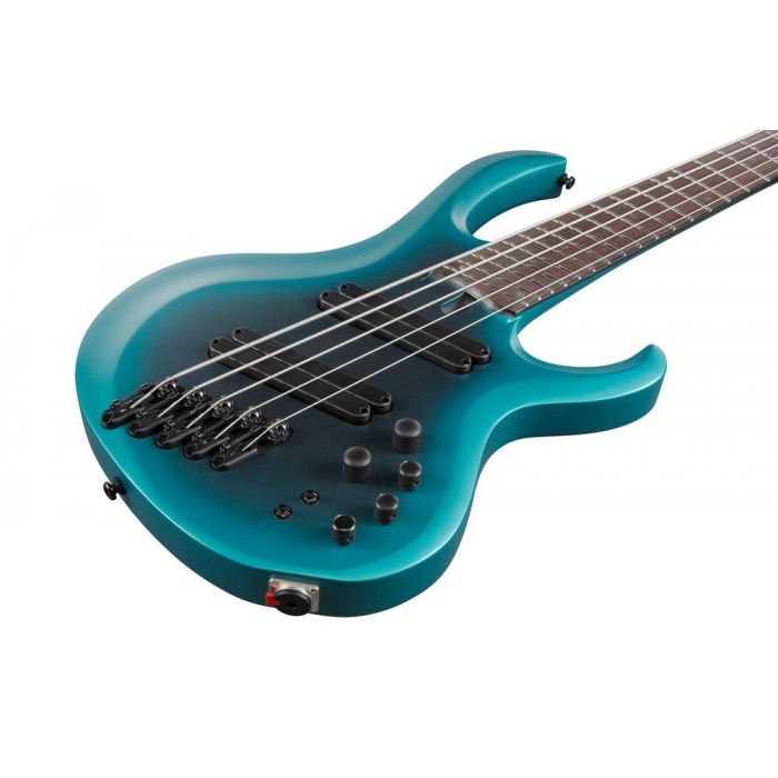 Ibanez Btb605ms Electric Bass Guitar Cerulean Aura Burst Matte, angled view