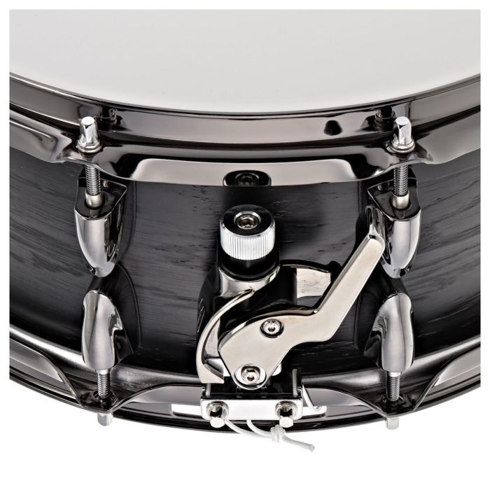 Yamaha Live Custom 14 x 5.5in Snare Drum Uzu, Charcoal Sunburst strainer