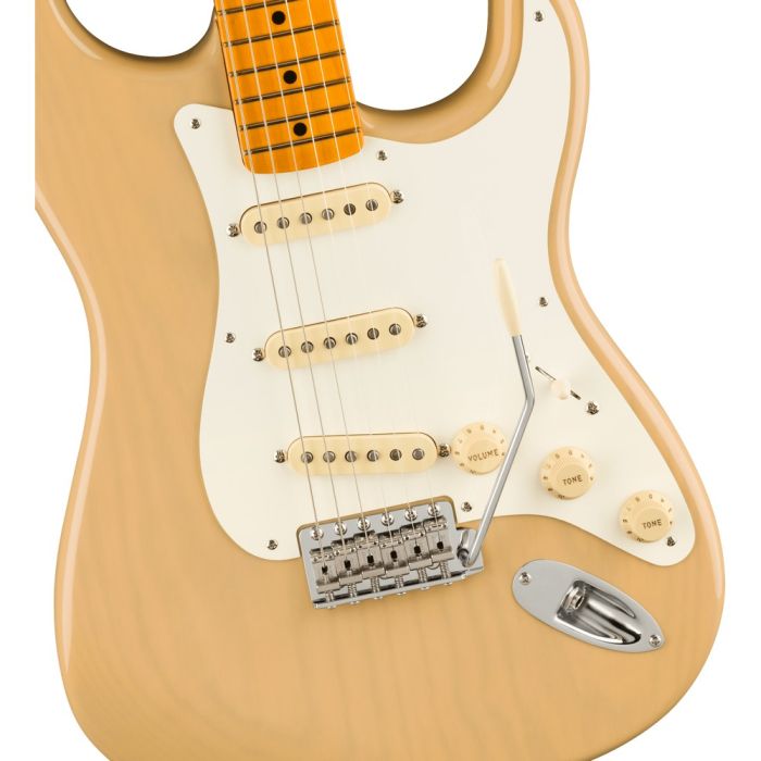 Fender American Vintage Ii 57 Strat Mn Vintage Blonde, body closeup