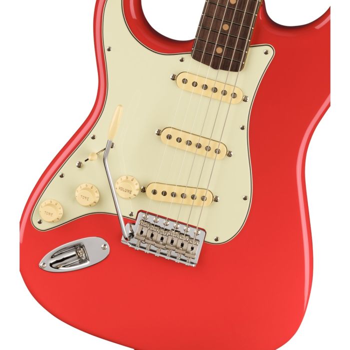 Fender American Vintage Ii 61 Strat Lh Rw Fiesta Red, body closeup