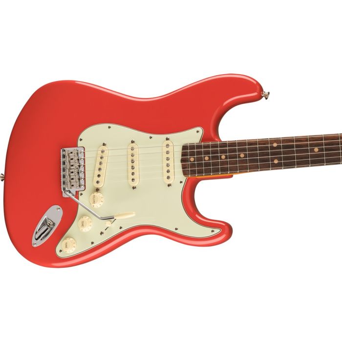 Fender American Vintage Ii 61 Strat Rw Fiesta Red, angled view