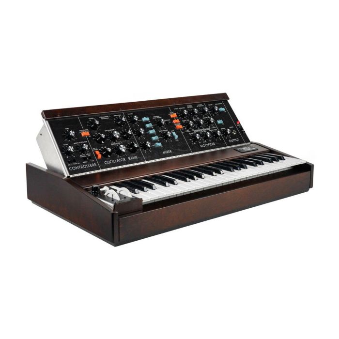 Moog Minimoog Model D 2022 Re-Issue right-angled view