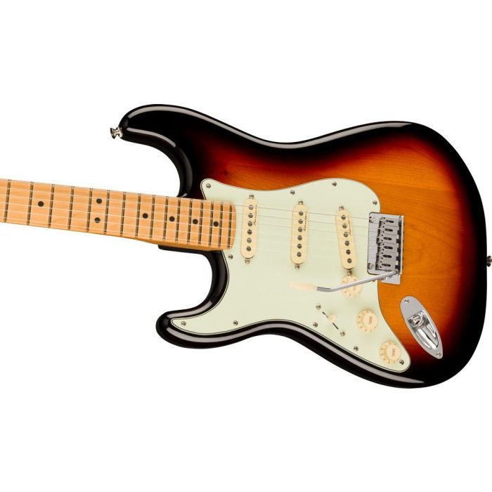 Fender Player Plus Stratocaster LH MN 3 Tone Sunburst, angled view
