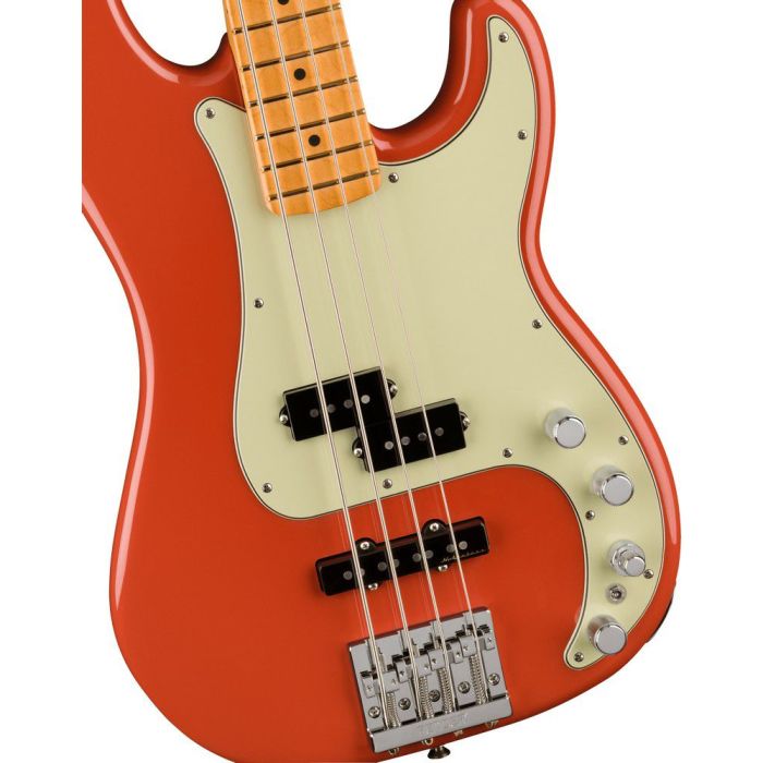 Fender Player Plus Precision Bass Mn Fiesta Red, body closeup