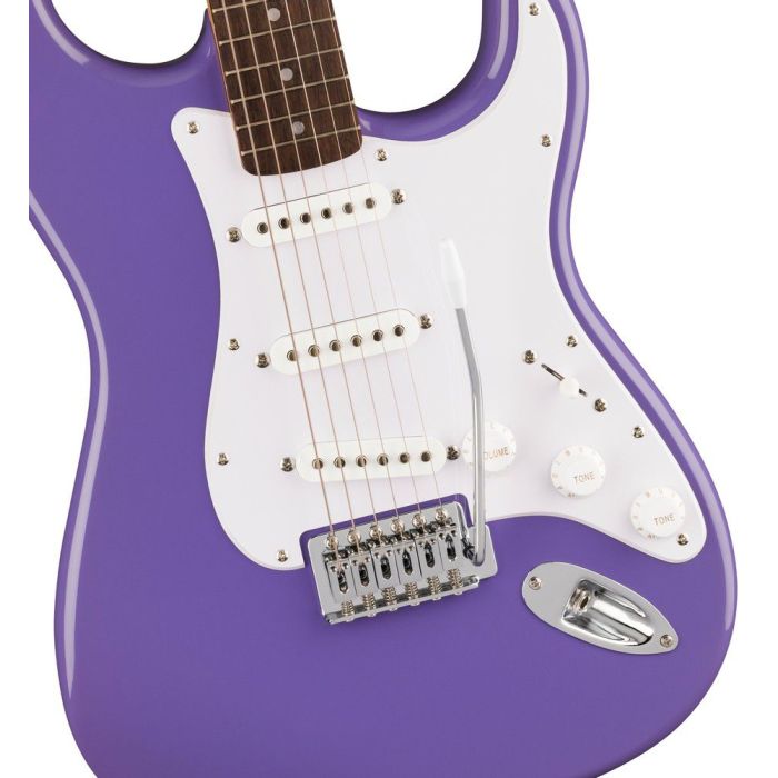 Squier Sonic Stratocaster IL Ultraviolet, body closeup