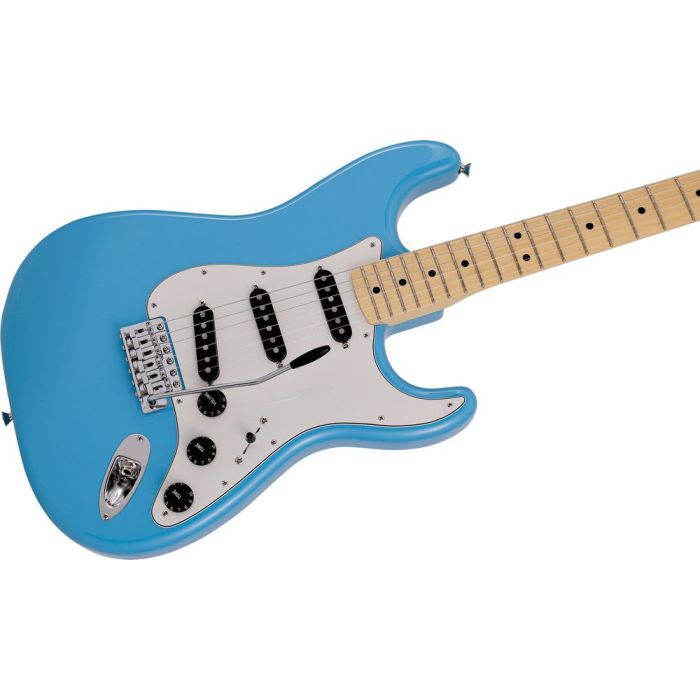 Fender MIJ Ltd International Color Stratocaster MN Maui Blue, angled view