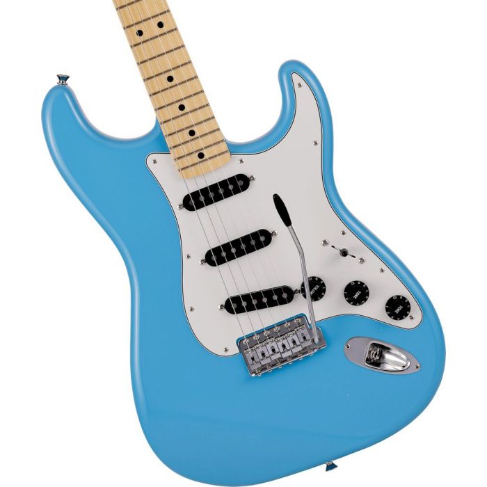 Fender MIJ Ltd International Color Stratocaster MN Maui Blue, body closeup