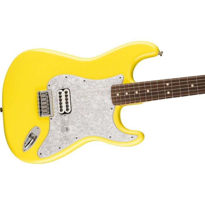 Fender Tom Delonge Stratocaster Rw Graffiti Yellow, angled view