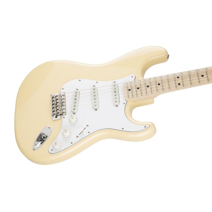 Fender MIJ Yngwie Malmsteen Stratocaster MN, Vintage White right-angled view