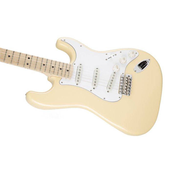 Fender MIJ Yngwie Malmsteen Stratocaster MN, Vintage White left-angled view