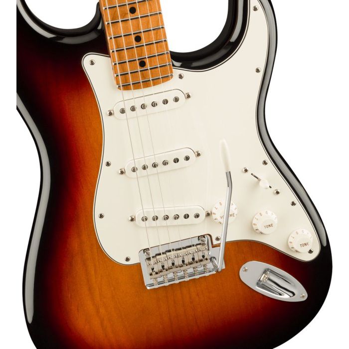 Fender Ltd Ed Player Stratocaster Roasted MN 3 Tone Sunburst, body closeup