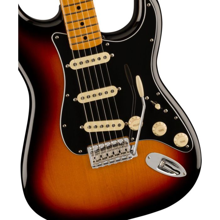 Fender Vintera Ii 70s Stratocaster MN 3-color Sunburst, body closeup