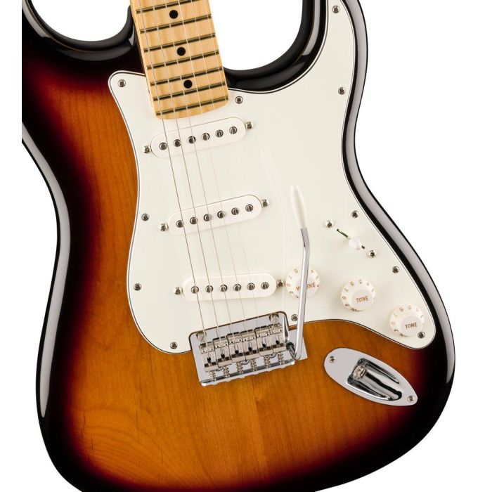 Fender 70th Anniversary Player Stratocaster Mn 2 Colour Sunburst, body closeup