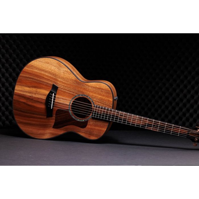 Taylor Custom #30 C721E B4030 Electro Acoustic, Select Hawaiian Koa body closeup