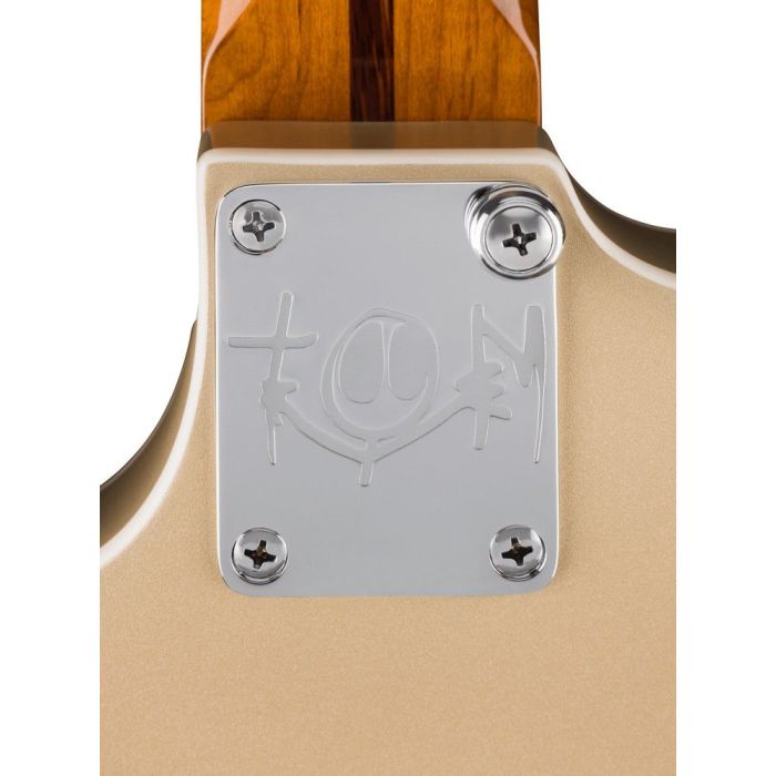 Fender Tom Delonge Starcaster Rw Chrome Hardware Satin Shoreline Gold, neck plate