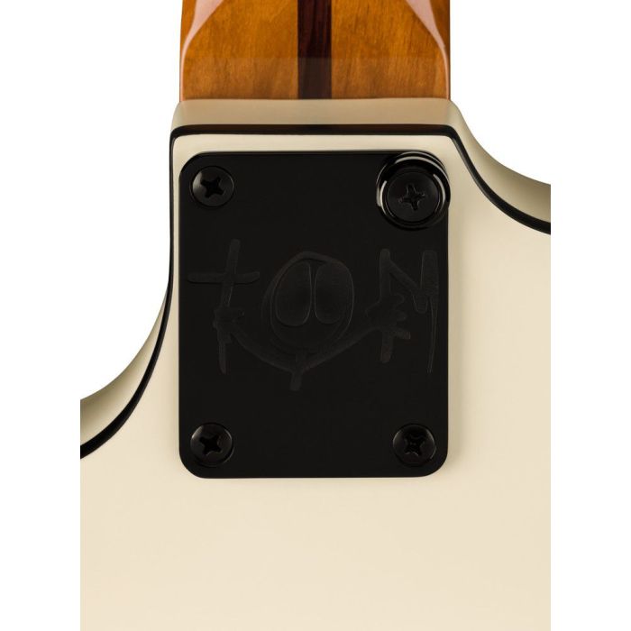 Fender Tom Delonge Starcaster Rw Black Hardware Satin Olympic White, neck plate