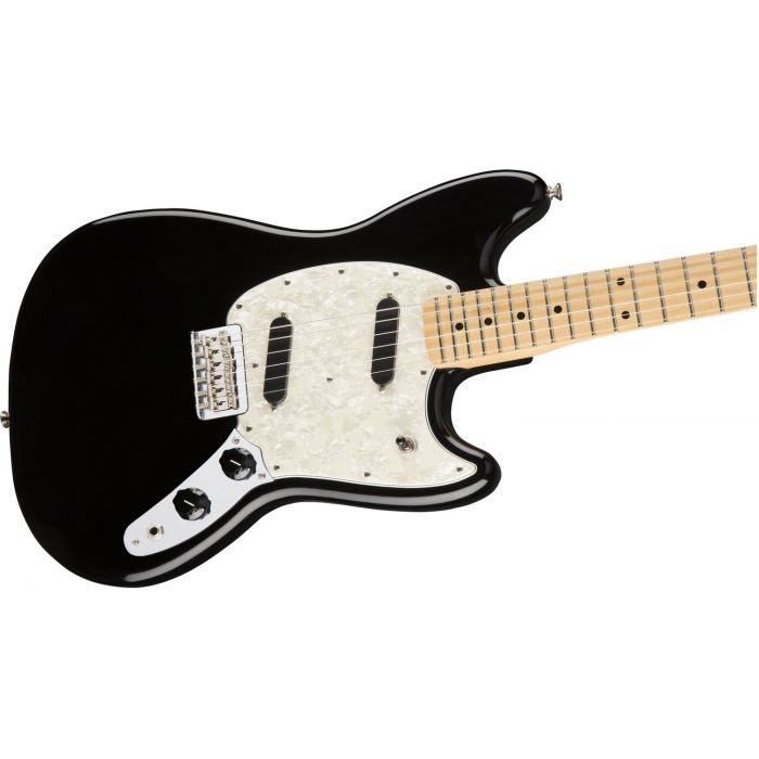 Fender Mustang Offset Series Guitar Maple Fretboard Black