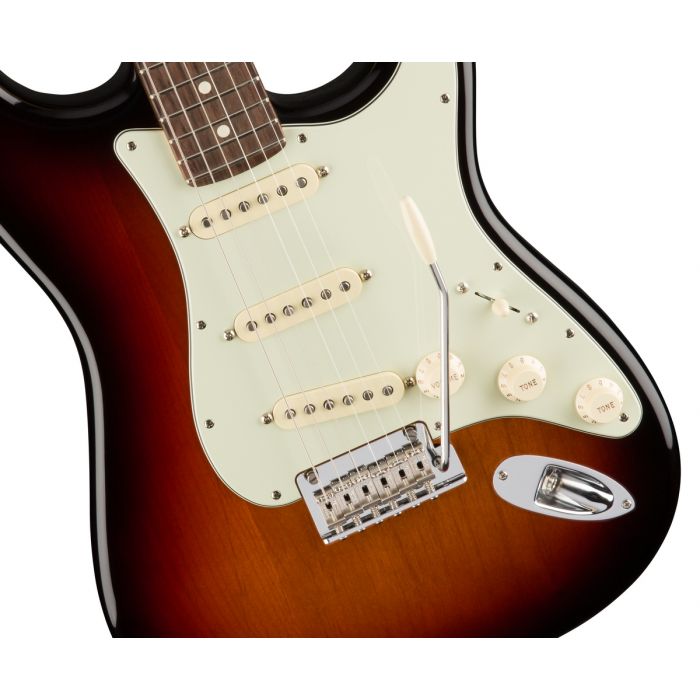 Fender American Professional Stratocaster RW, 3-Tone Sunburst Pickups