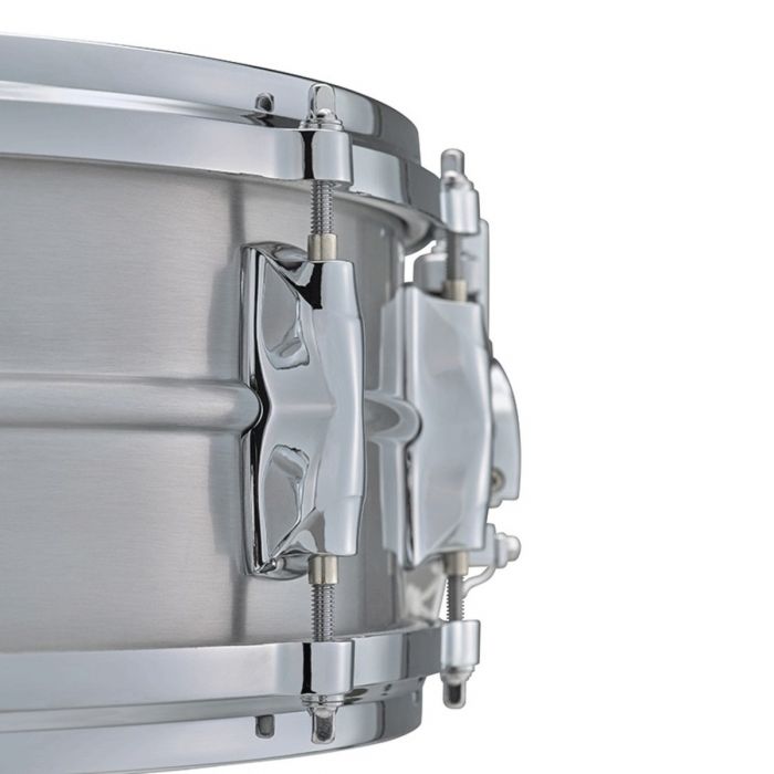Yamaha Recording Custom 14 x 5.5 Inch Aluminium Snare Drum Detail