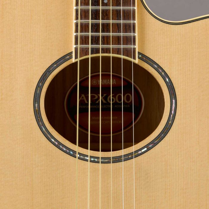 Yamaha APX 600 Electro-Acoustic Guitar Natural Body Detail