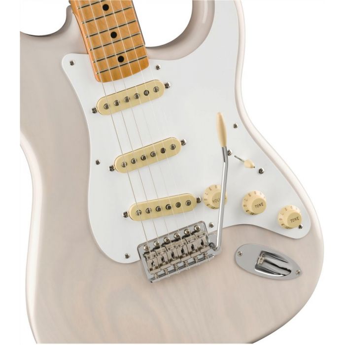 Closeup of the pickups on a Fender Vintera 50S Stratocaster MN White Blonde