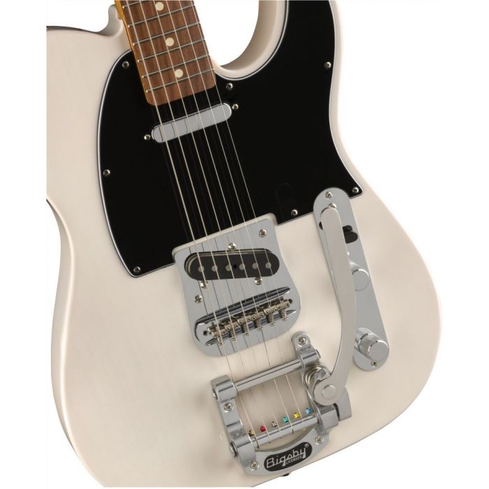 Closeup front view of a Fender Vintera 60s Telecaster Bigsby PF White Blonde