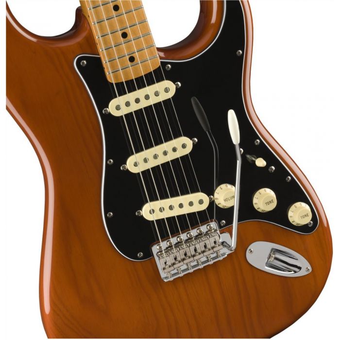 Closeup front view of a Fender Vintera 70s Stratocaster MN Mocha