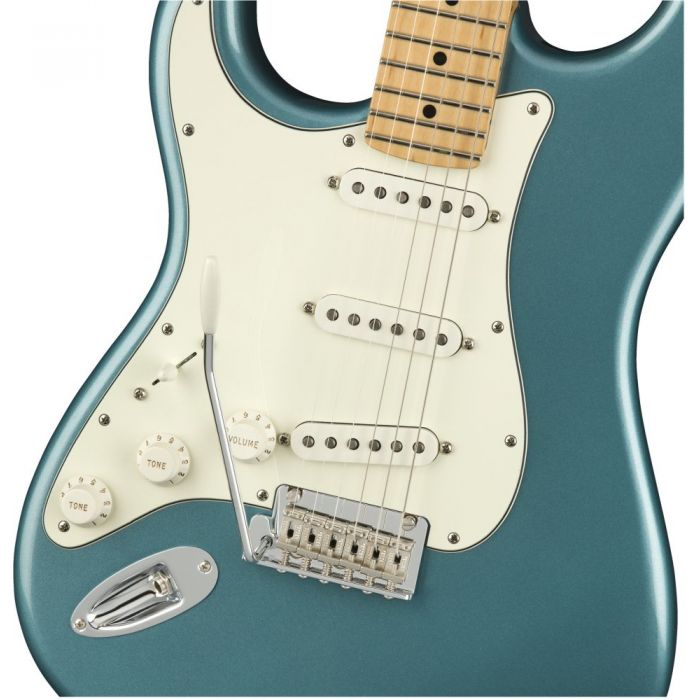 Front closeup view of a Fender Player Stratocaster LH MN Tidepool
