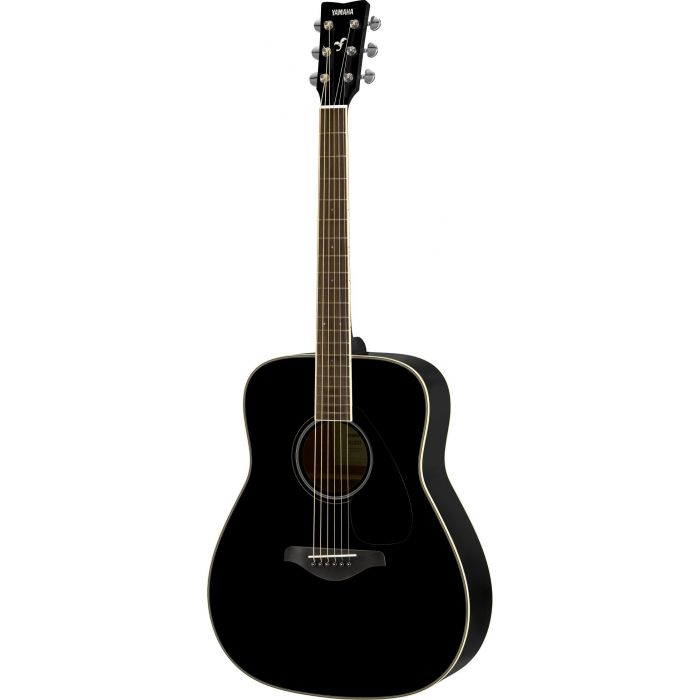 Full front view of a Yamaha FG820 Acoustic in Black