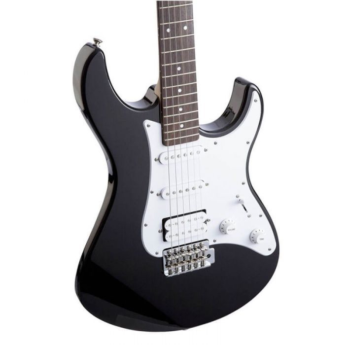 Yamaha Pacifica 012 Electric Guitar in Black
