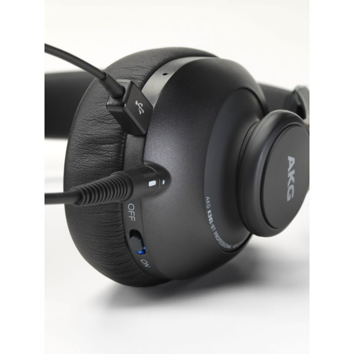 AKG K361-BT Bluetooth headphones Cords In