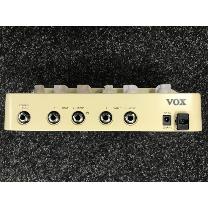 Rear View of B-Stock VOX Delaylab
