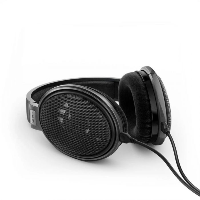 Sennheiser HD 650 Headphones lifestyle image