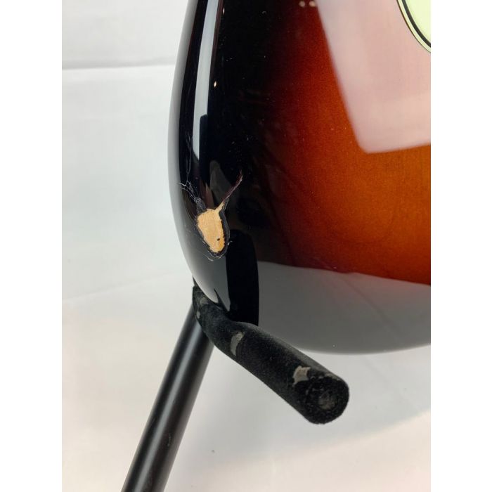 Closeup of the damage on a B Stock Fender Vintera 60s Stratocaster 3 Tone Sunburst